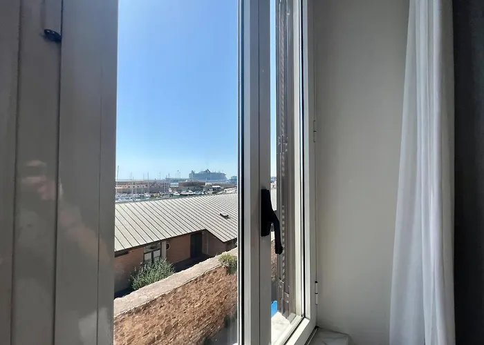 Civitavecchia hotels near Civitavecchia Harbour