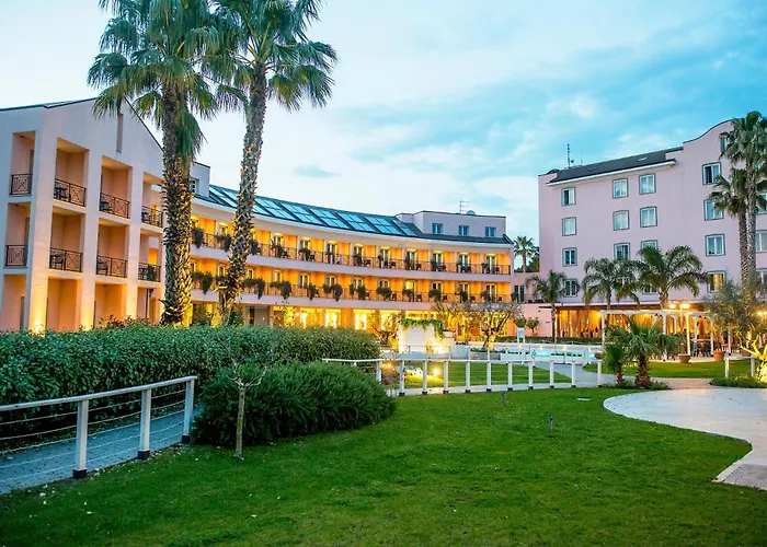 Fiumicino hotels near Pontile Di Ostia