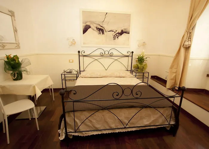 Le Suite Di Via Ottaviano - Suite In Rome B&B