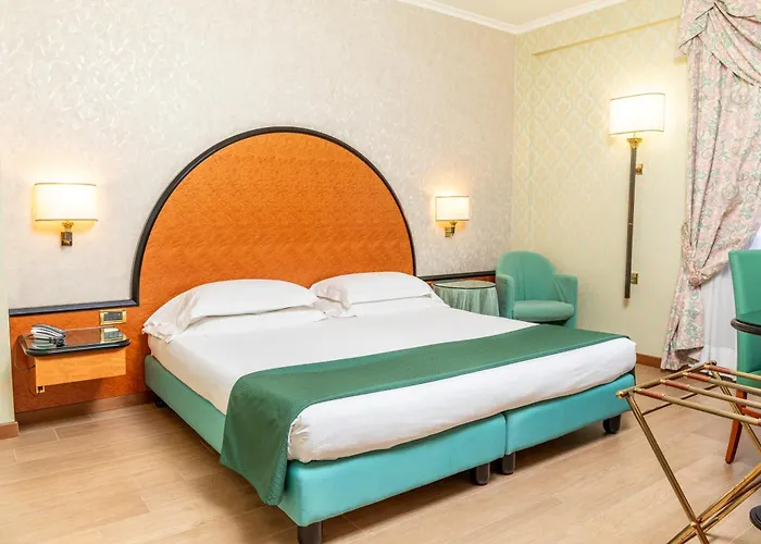 Pomezia Hotels With Pool