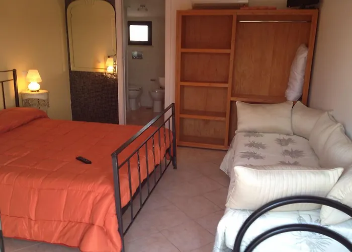 Latina Guest Houses