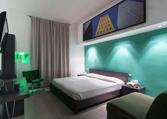Chroma Suites