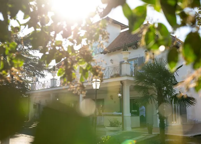Pomezia Resorts